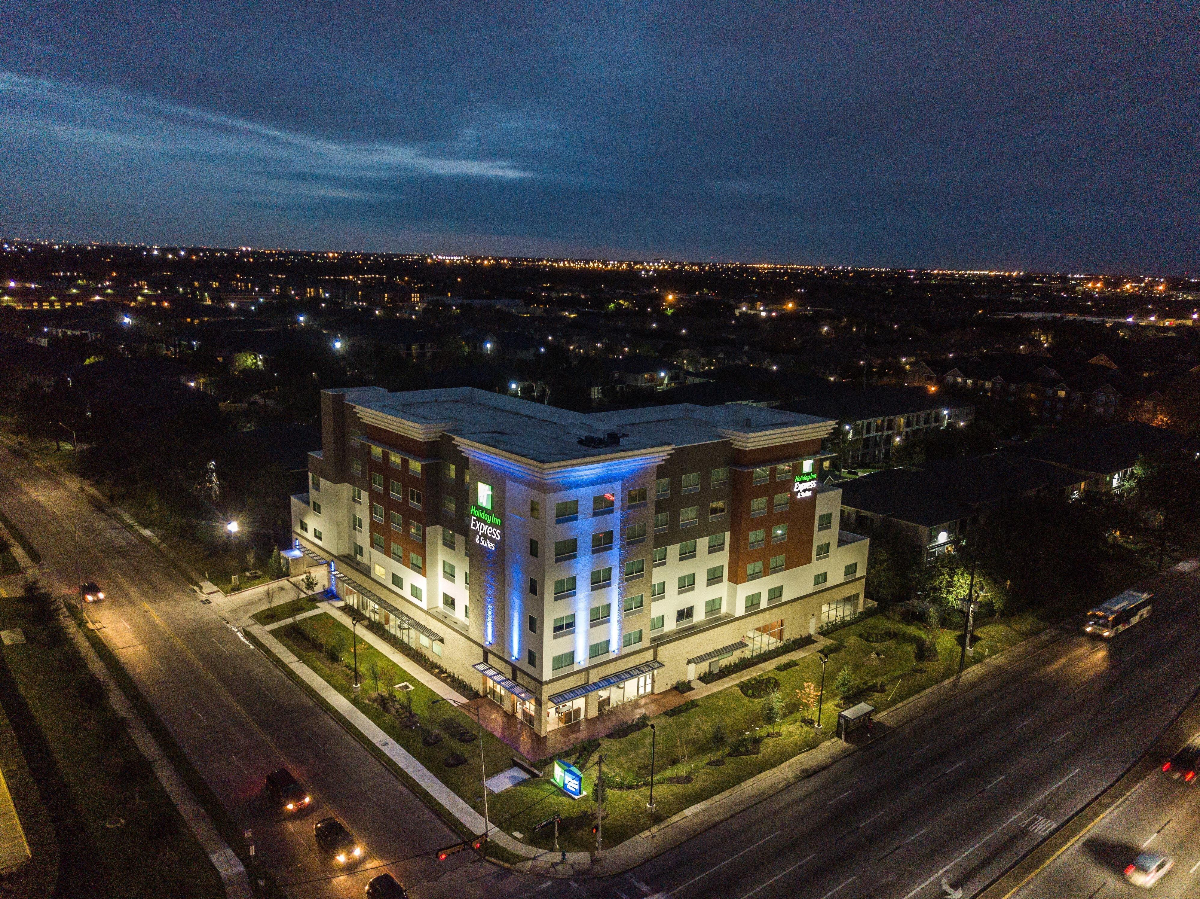 Holiday Inn Express & Suites - Houston Westchase - Westheimer By Ihg Екстер'єр фото
