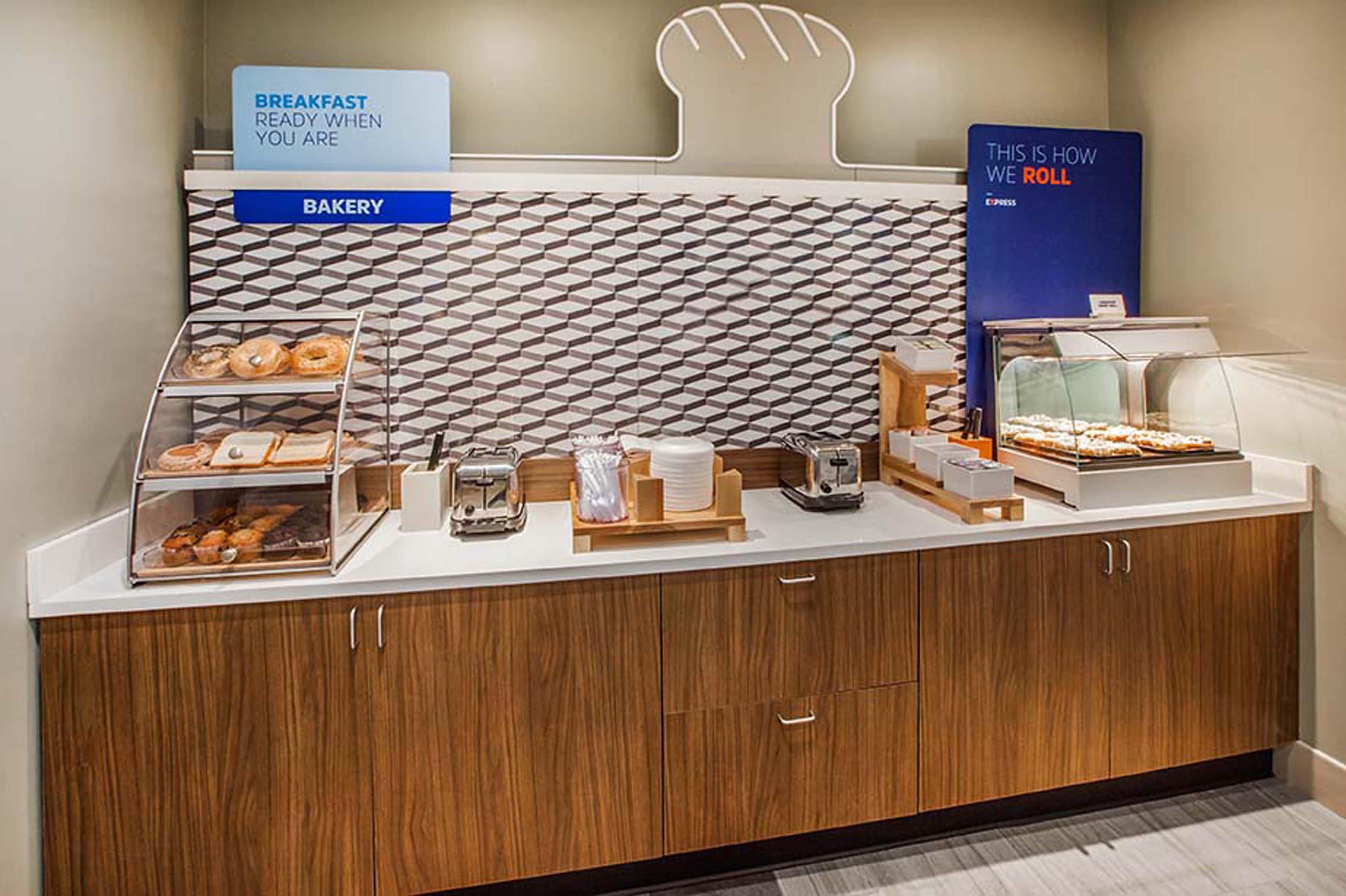 Holiday Inn Express & Suites - Houston Westchase - Westheimer By Ihg Екстер'єр фото